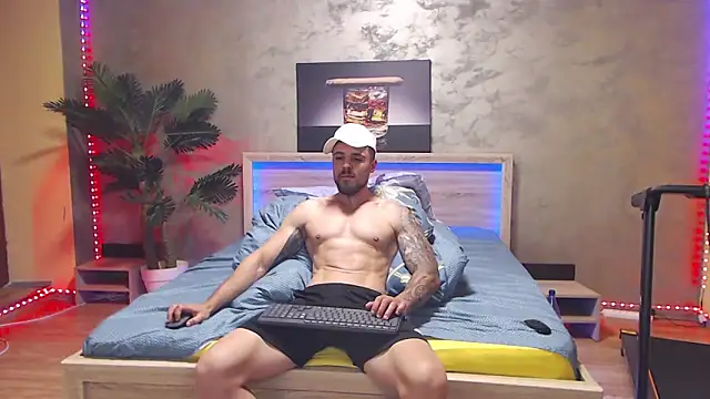 Tiberius hunk online show from June 14, 2026, 8:48 am