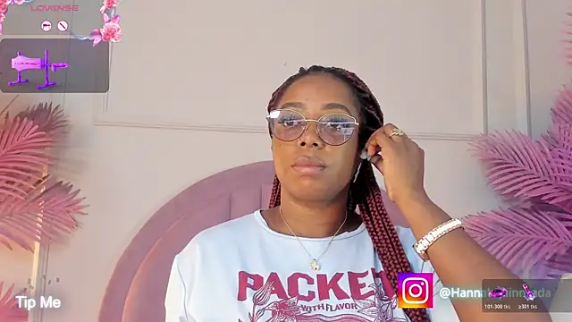 Hanaahquinn online show from April 26, 2026, 11:29 am
