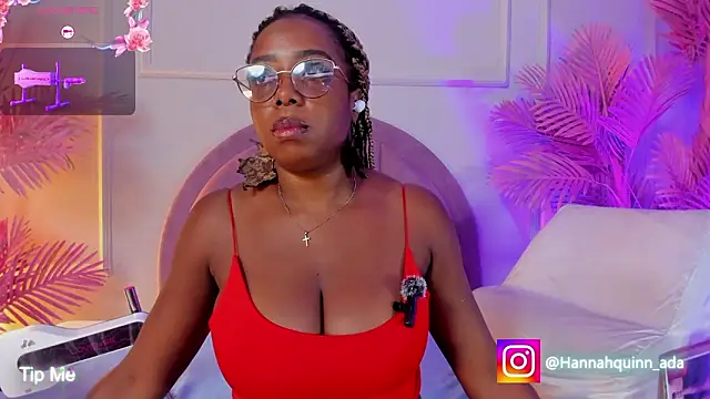 Snapshot of Hanaahquinn chatting on March 17, 2026, 11:35 am Hanaahquinn online show from March 17, 2026, 11:35 am