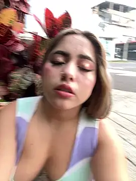 Snapshot of lunaxxx_69 chatting on March 26, 2026, 8:40 pm lunaxxx 69 online show from March 26, 2026, 8:40 pm