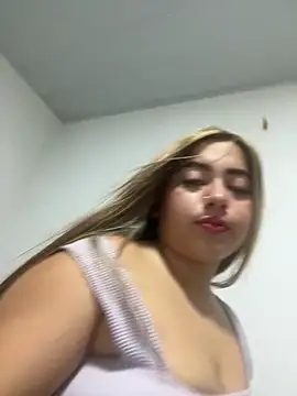 Snapshot of lunaxxx_69 chatting on March 13, 2026, 4:56 pm lunaxxx 69 online show from March 13, 2026, 4:56 pm