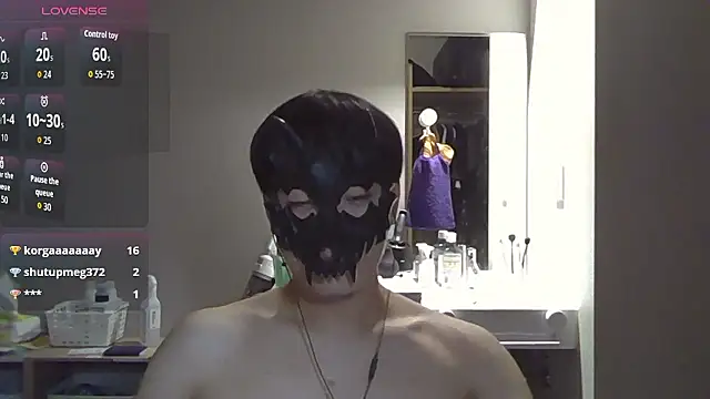 sdamvo2 online show from September 26, 2025, 1:18 pm