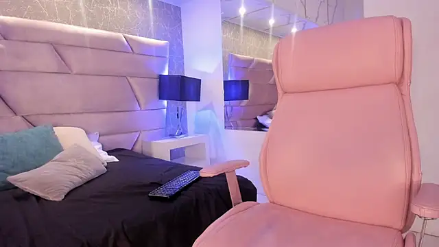 BeverlySteel online show from March 12, 2025, 5:07 pm