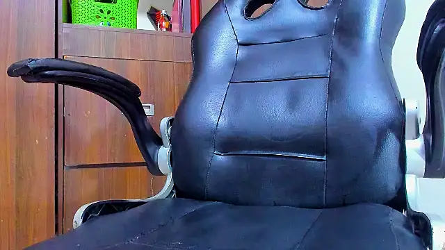 Dreamastercum  online show from July 30, 2026, 8:41 pm
