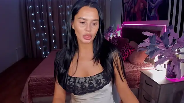 DanaSincere online show from November 22, 2025, 6:12 am