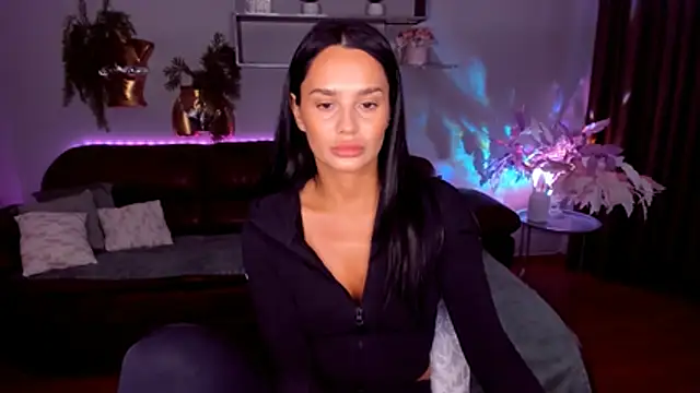 DanaSincere online show from June 4, 2026, 4:06 am