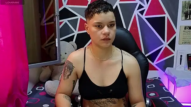 demimoore222 online show from January 17, 2026, 3:04 pm