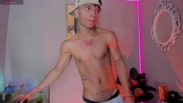 CRAZY-BOY99 online show from September 27, 2025, 9:48 am