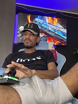 Miguel bigcock online show from March 8, 2025, 8:03 pm