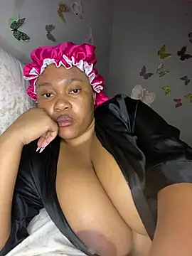 Snapshot of CuteSexyBoobz chatting on March 17, 2026, 9:29 pm CuteSexyBoobz online show from March 17, 2026, 9:29 pm