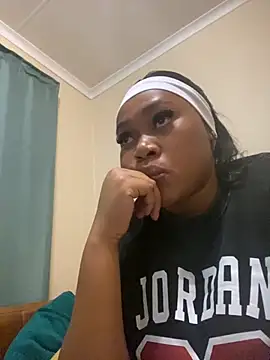 Snapshot of CuteSexyBoobz chatting on October 28, 2025, 6:07 pm CuteSexyBoobz online show from October 28, 2025, 6:07 pm