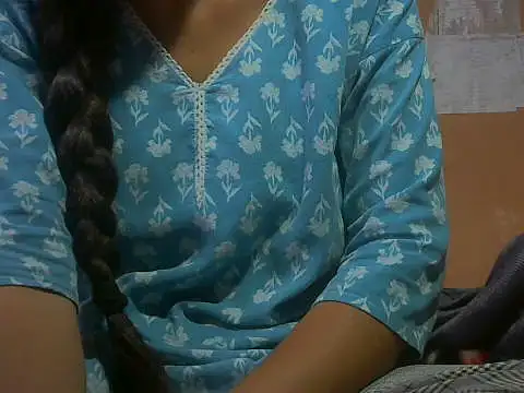 mayra89 online show from July 9, 2026, 1:32 pm
