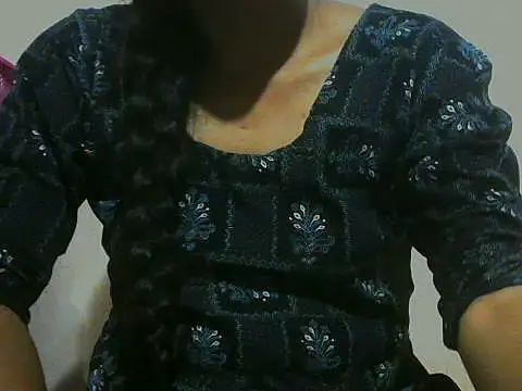 mayra89 online show from July 6, 2026, 6:10 pm