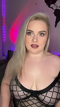 April Vancee online show from September 25, 2025, 2:23 pm