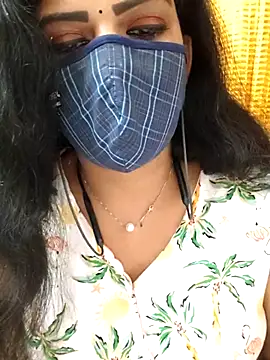 ashmitha online show from November 14, 2025, 7:17 pm