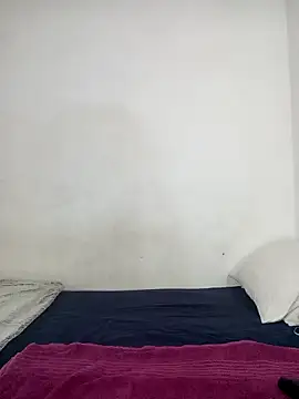 Missvixen81 online show from December 15, 2025, 4:51 am