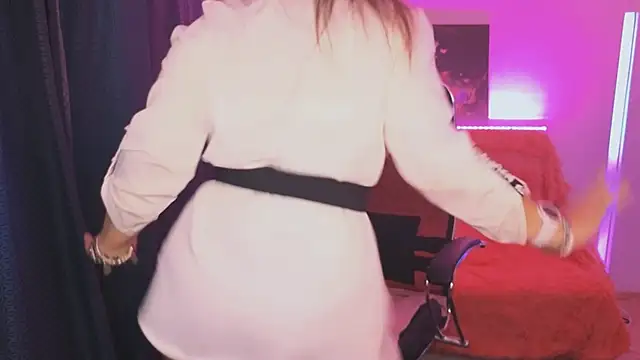 AnielaFox online show from March 19, 2025, 5:52 am