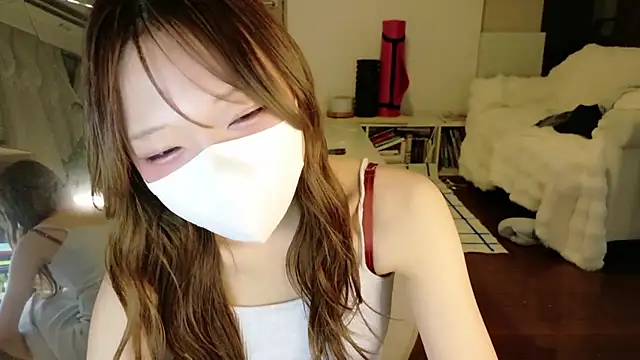 mami-pokoch online show from September 20, 2025, 12:32 pm