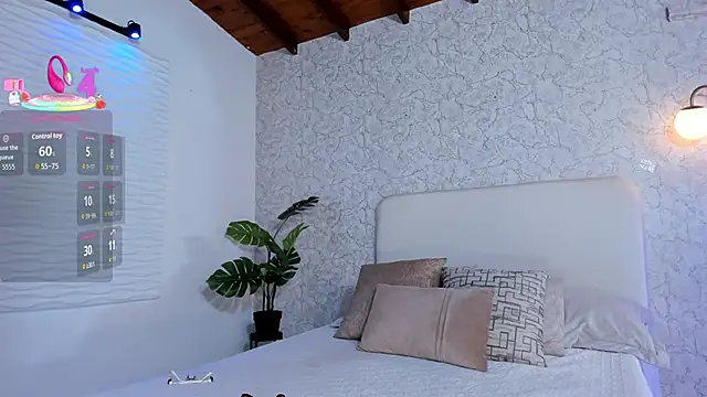 Snapshot of alanarouge chatting on March 22, 2026, 11:45 am alanarouge online show from March 22, 2026, 11:45 am