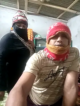 Pakhi Couple 69 online show from November 26, 2025, 4:40 pm