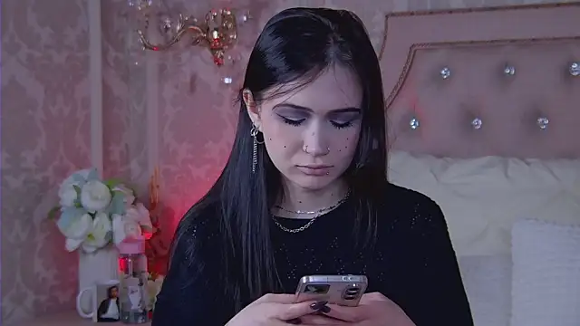 HeatherSweet  online show from June 12, 2026, 6:16 pm