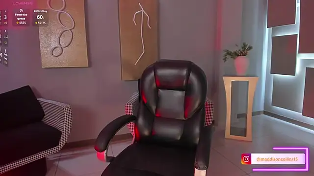 Snapshot of MaddisonCollins chatting on February 7, 2026, 12:13 pm MaddisonCollins online show from February 7, 2026, 12:13 pm