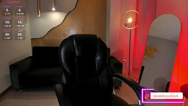 Snapshot of MaddisonCollins chatting on February 24, 2026, 12:17 pm MaddisonCollins online show from February 24, 2026, 12:17 pm