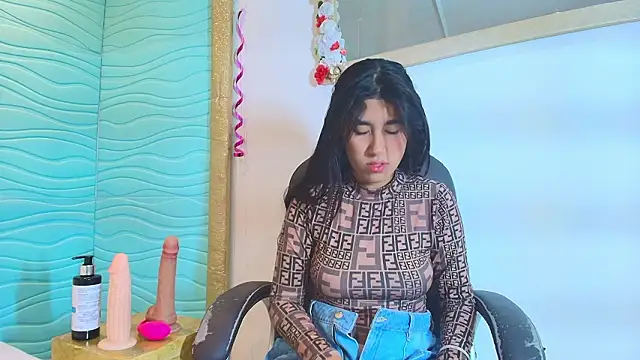 Mia Montess online show from February 13, 2026, 1:11 pm