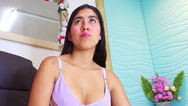 Mia Montess online show from September 18, 2025, 1:58 pm