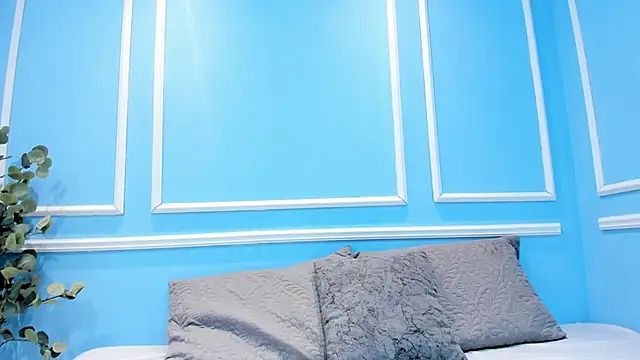 Lucy Canel online show from October 9, 2025, 9:15 pm