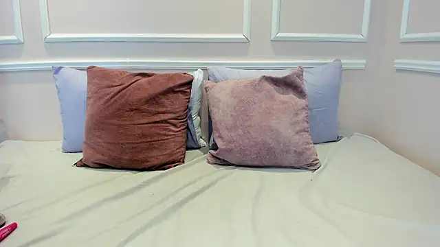 Lucy Canel online show from January 10, 2026, 7:31 pm