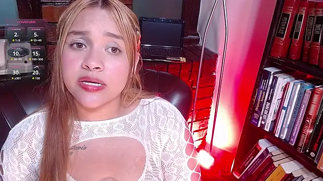 i am karoll online show from April 22, 2026, 7:20 pm