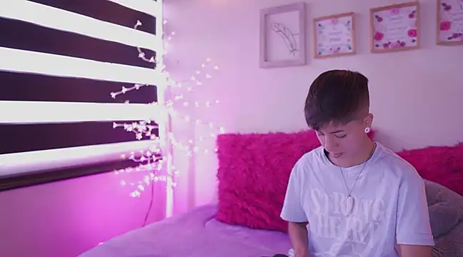 tommy blue online show from March 13, 2025, 4:23 pm