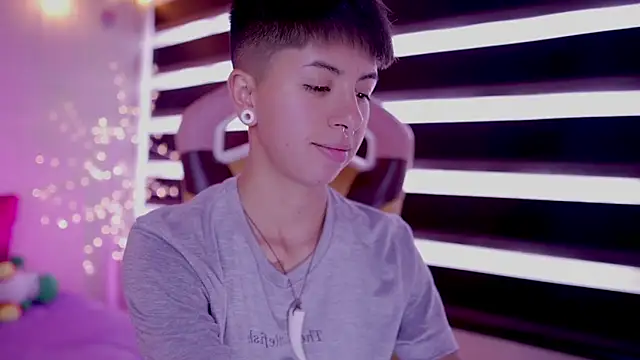 tommy blue online show from March 14, 2025, 6:39 pm