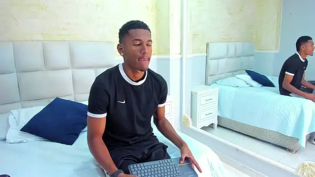 LexiAndDeker online show from September 20, 2025, 7:30 pm