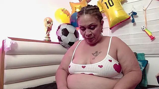 scarlettbooty online show from July 8, 2026, 3:02 pm