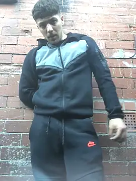 Donnydon79 online show from September 8, 2025, 5:56 pm