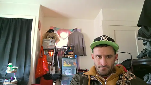 weknowourworth6999 online show from October 2, 2025, 6:33 pm