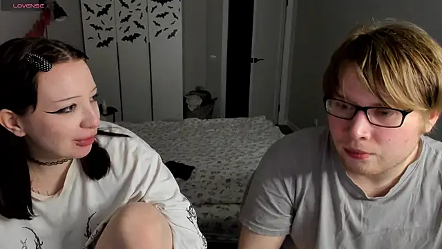 JayMollyy online show from April 20, 2026, 4:41 pm