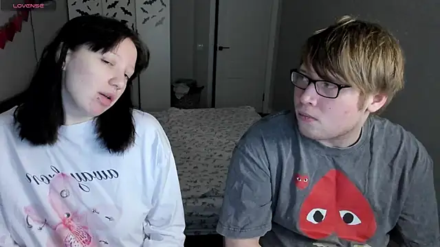 JayMollyy online show from April 19, 2026, 5:58 pm