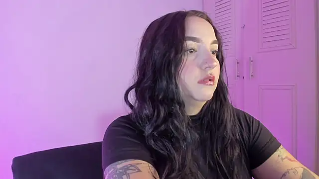 Celestte online show from October 3, 2025, 7:32 am