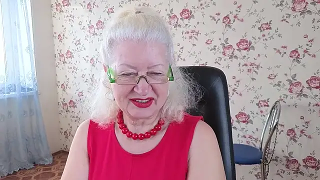 Maya Mayflower online show from September 22, 2025, 3:56 am