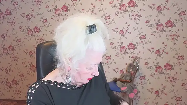 Maya Mayflower online show from March 5, 2026, 2:52 am