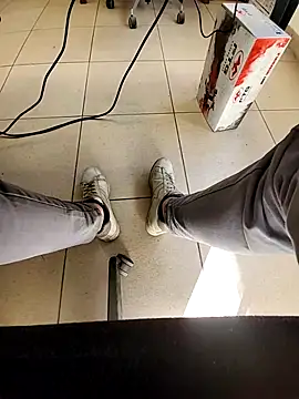 GM51-1988 online show from March 18, 2025, 10:39 am