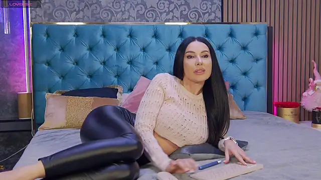 Vanessao1 online show from October 9, 2025, 12:49 pm