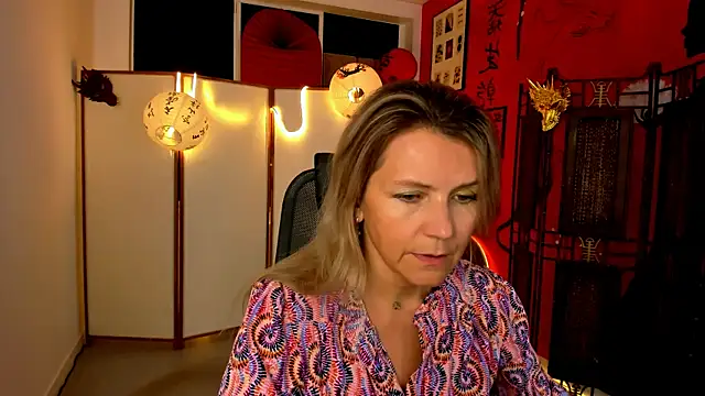 NicoleHitman online show from July 21, 2026, 1:12 pm