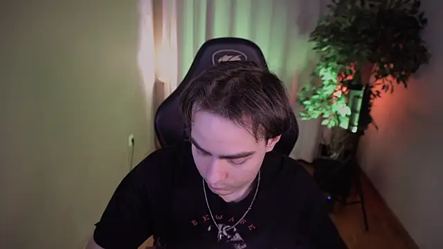 Snapshot of hot__hunterr chatting on March 14, 2025, 5:05 am hot hunterr online show from March 14, 2025, 5:05 am