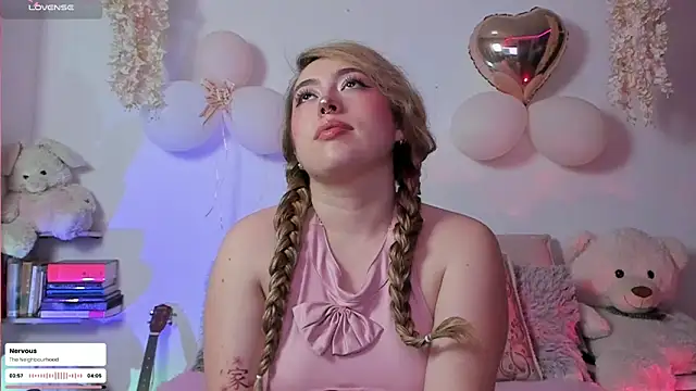 julieta cooper20 online show from February 20, 2026, 3:58 am