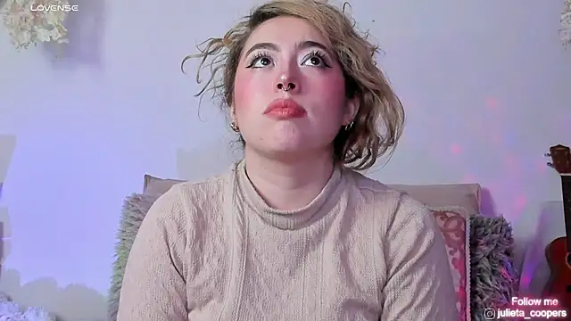 julieta cooper20 online show from March 17, 2026, 4:15 am