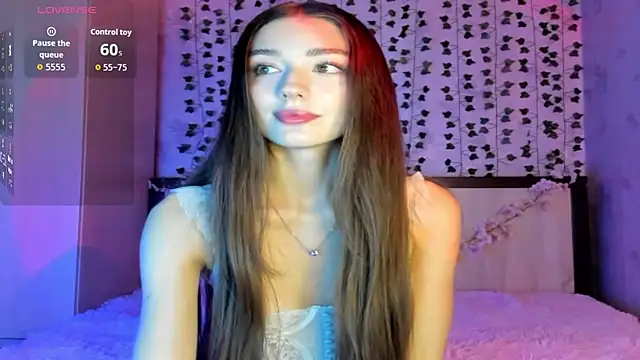 MelissaMillton online show from October 2, 2025, 6:44 pm